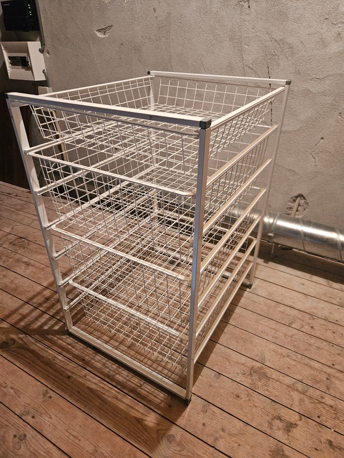 Wit metalen rek met 4 draadmanden - 74x45x54 cm, Huis en Inrichting, Ophalen, Gebruikt