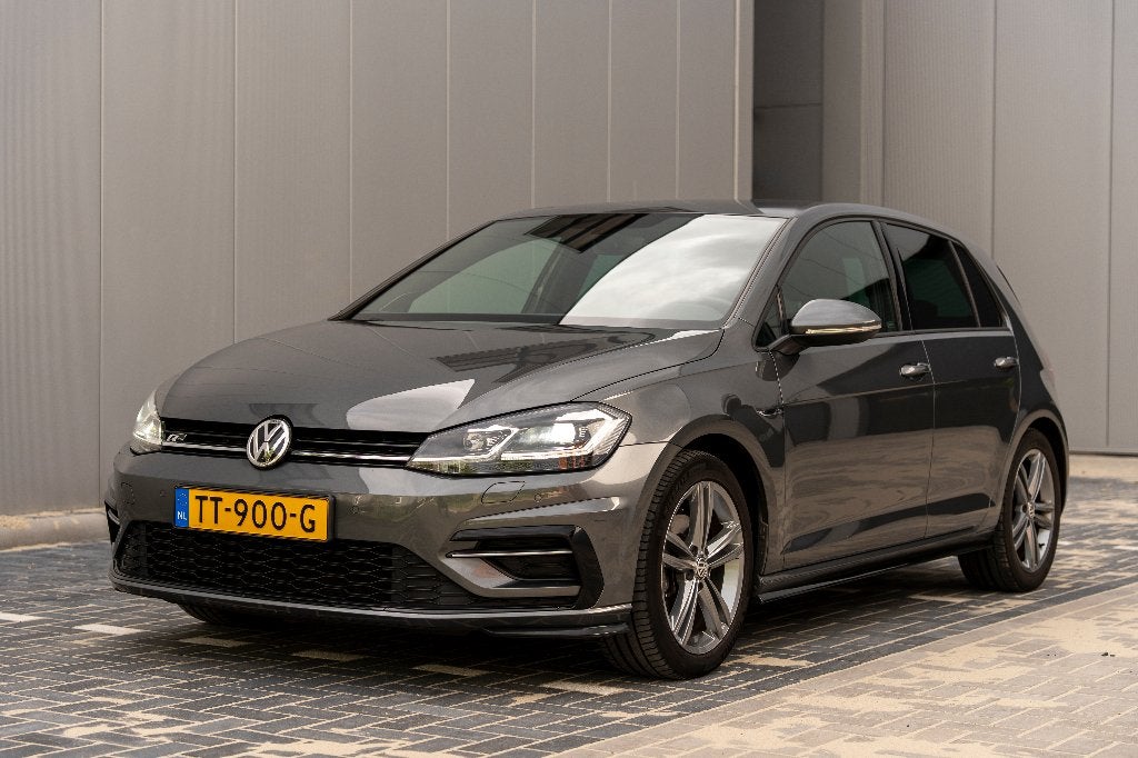 Volkswagen Golf 7.5 | 1.5 TSI 150 pk | DSG | R-Line | ACC, Auto's, 15 km/l, 1498 cc, 4 cilinders, 150 pk