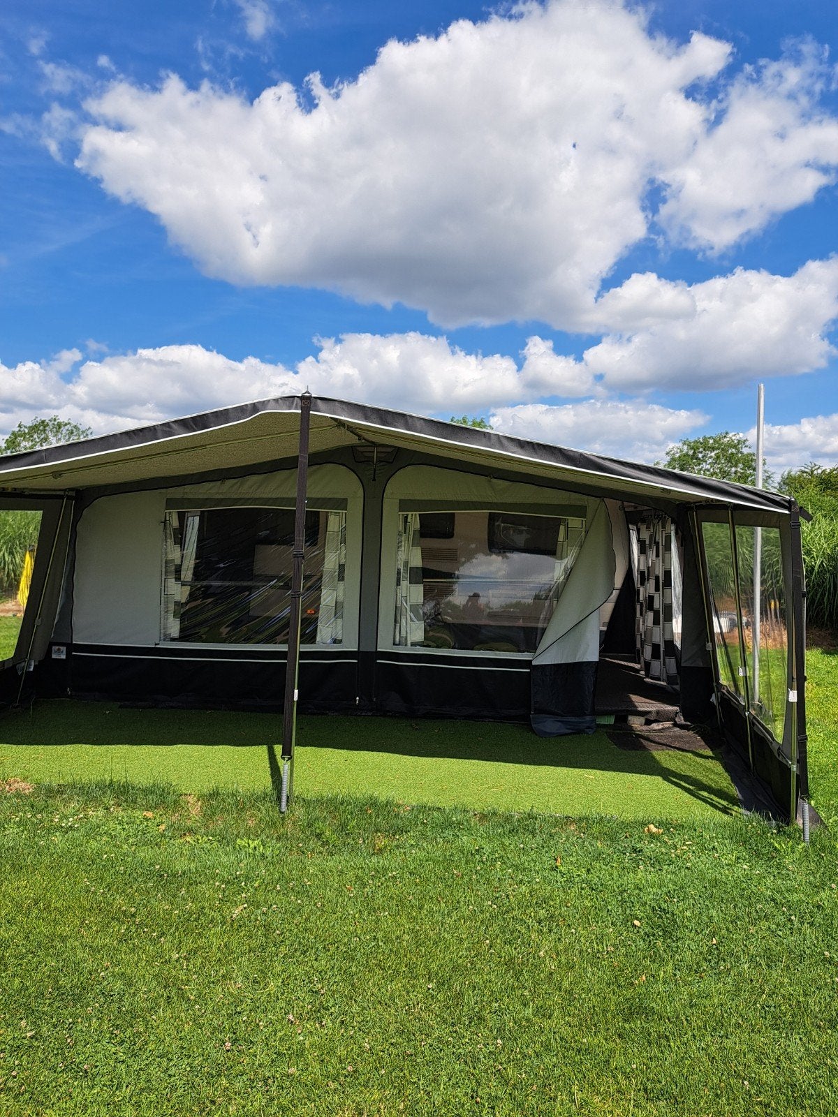 Hobby de luxe, Caravans en Kamperen, Rondzit, Hobby, Tot en met 4, Koelkast