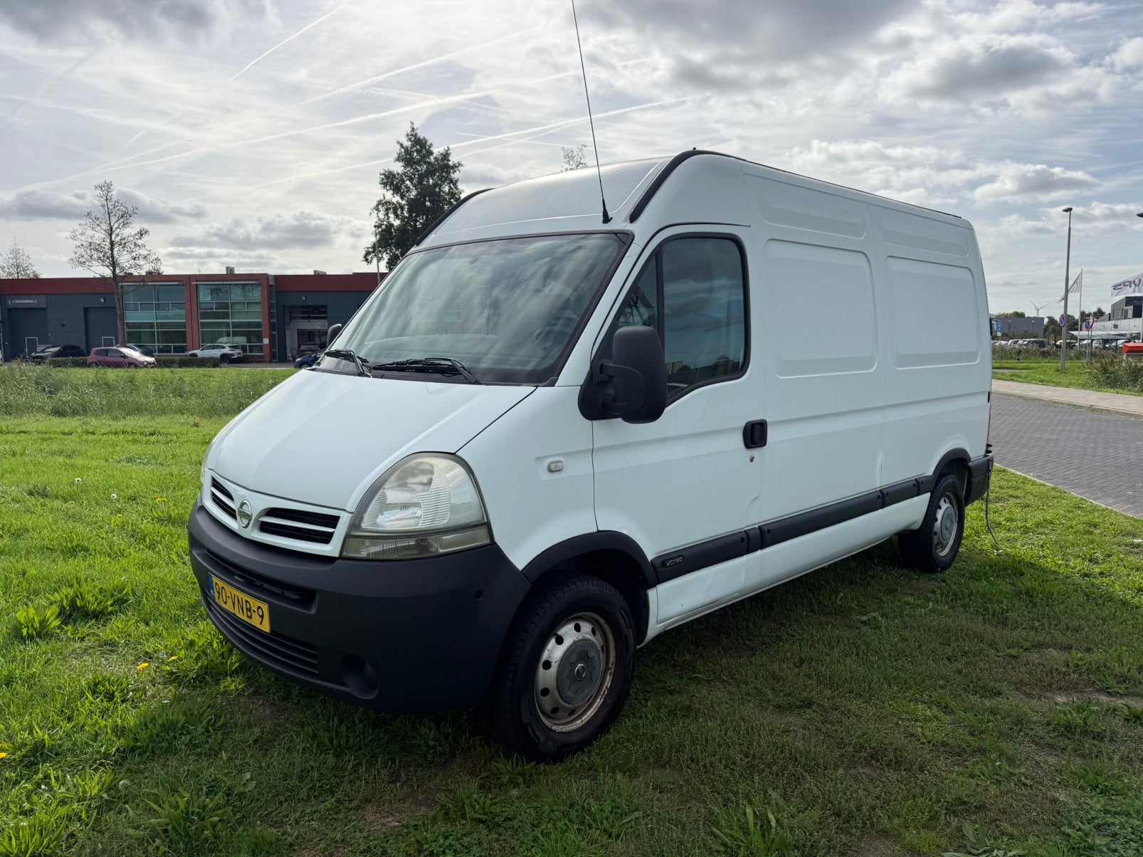 Nissan Interstar 2.5 DCI 150 pk  2008 L2 H2 weinig kilometer, Auto's, Voorwielaandrijving, 145 pk, Stof, 4 cilinders