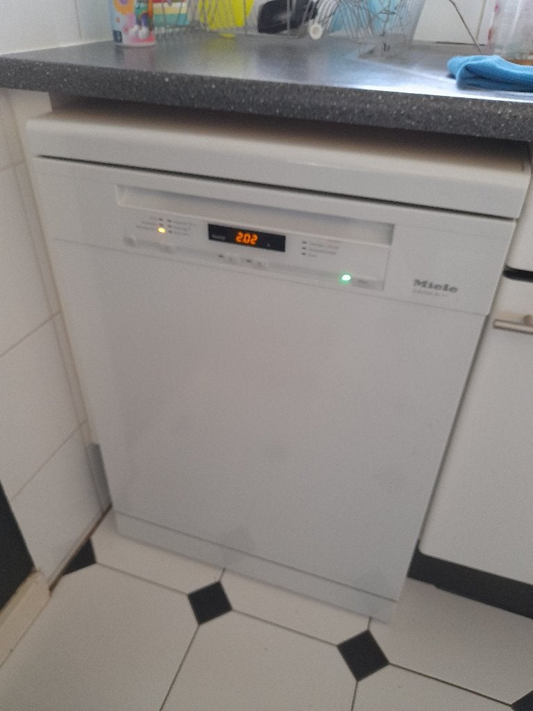 Vaatwasser, vrijstaand (Miele), Ophalen, Gebruikt, 45 tot 60 cm, Energieklasse A of zuiniger