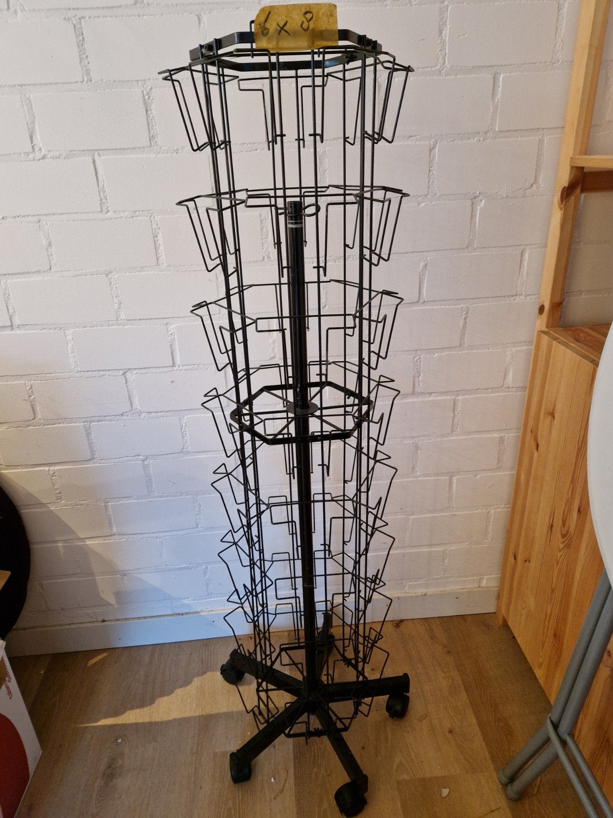 Draaibaar kaartenrek op wielen, 6x8 vakken, 145 cm hoog, Ophalen