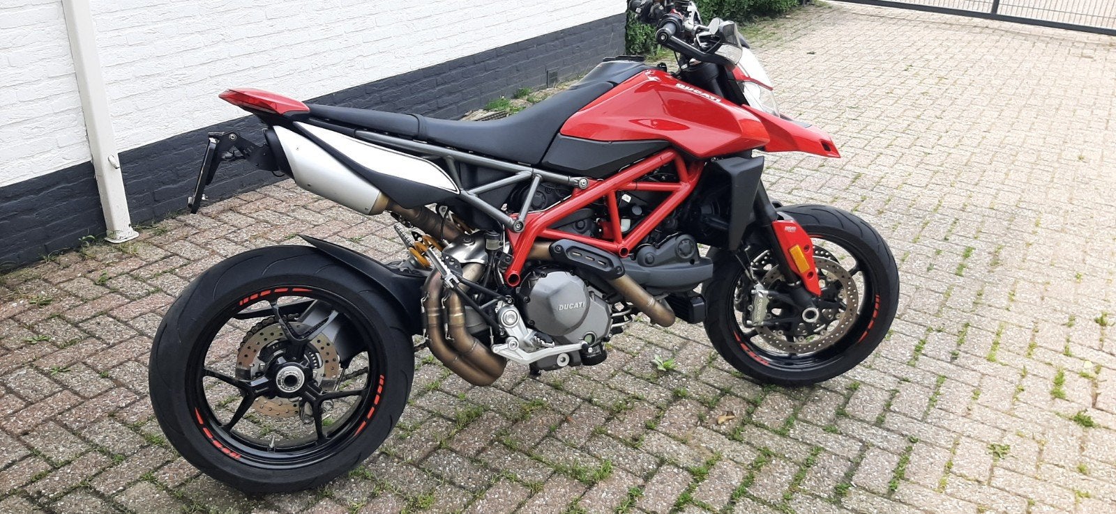 Ducati Hypermotard 950 incl. Quickshifter, Particulier, SuperMoto