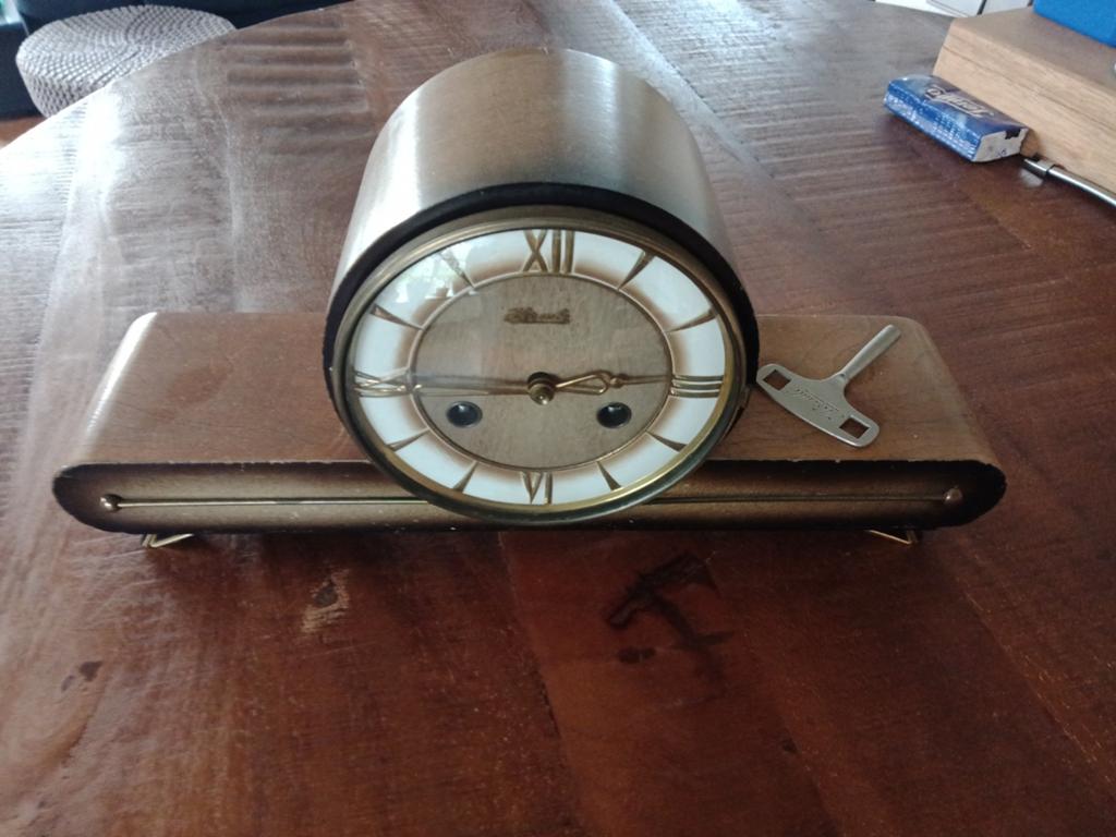 Vintage Hermle tafelklok met sleutel, Ophalen
