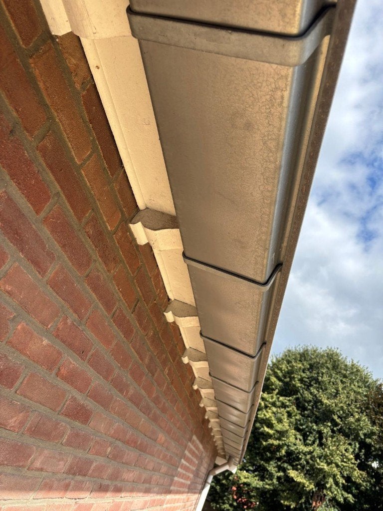 Zinken Dakgoot, Doe-het-zelf en Verbouw, Ophalen, 6 meter of meer, Zo goed als nieuw, Zink