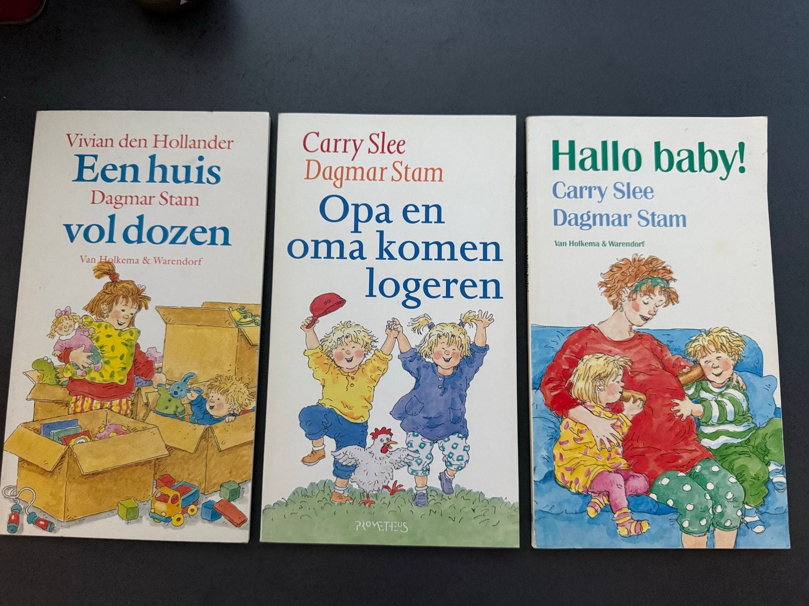 3 kinderboeken: Een huis vol dozen, Opa en oma, Hallo baby!, Boeken, Ophalen, Fictie algemeen, Jongen of Meisje, Zo goed als nieuw