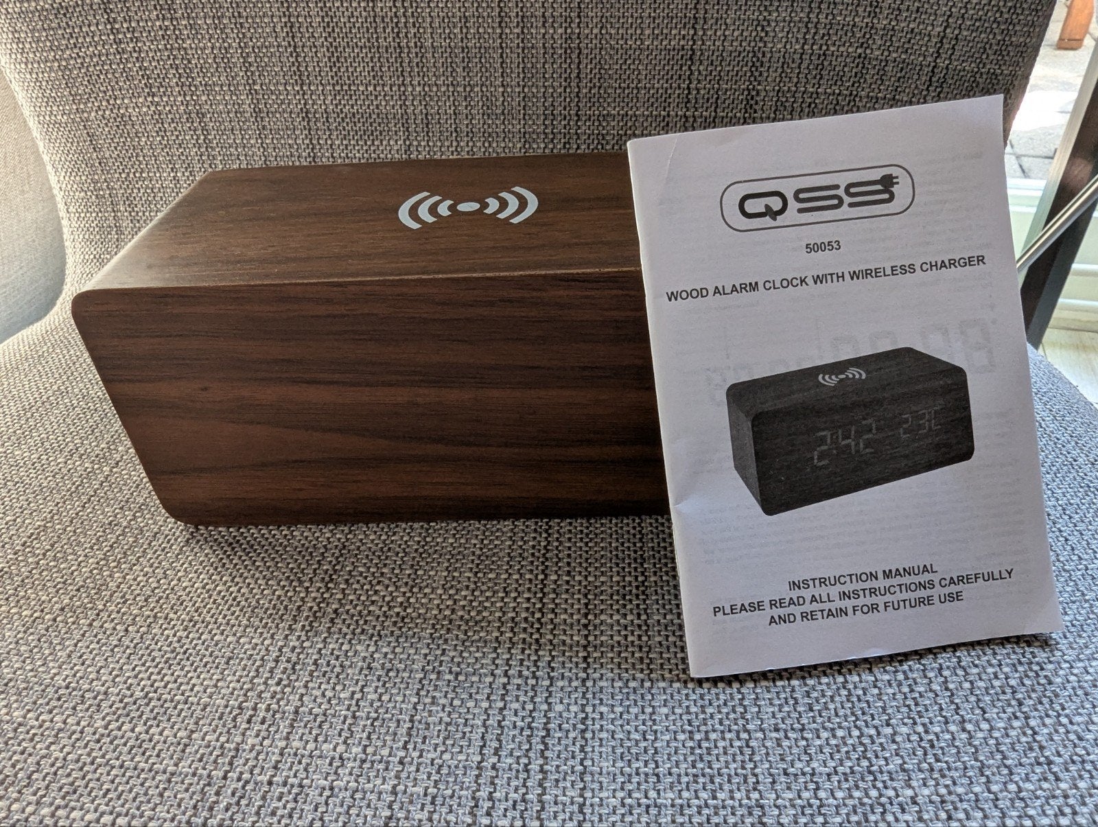 Houten look Wekker met Draadloze Oplader - QSS 50053, Ophalen, Nieuw, Wandklok