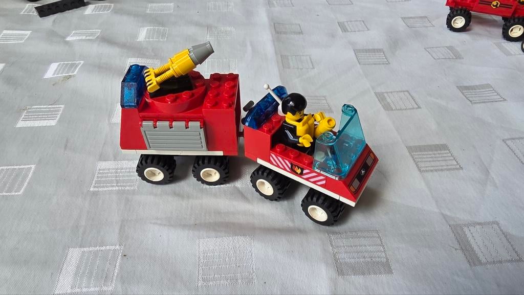 Lego 6486 Brandweerwagen met aanhanger (zonder doos/boekje), Inclusief minifiguren, Lego, Ophalen of Verzenden, Complete set