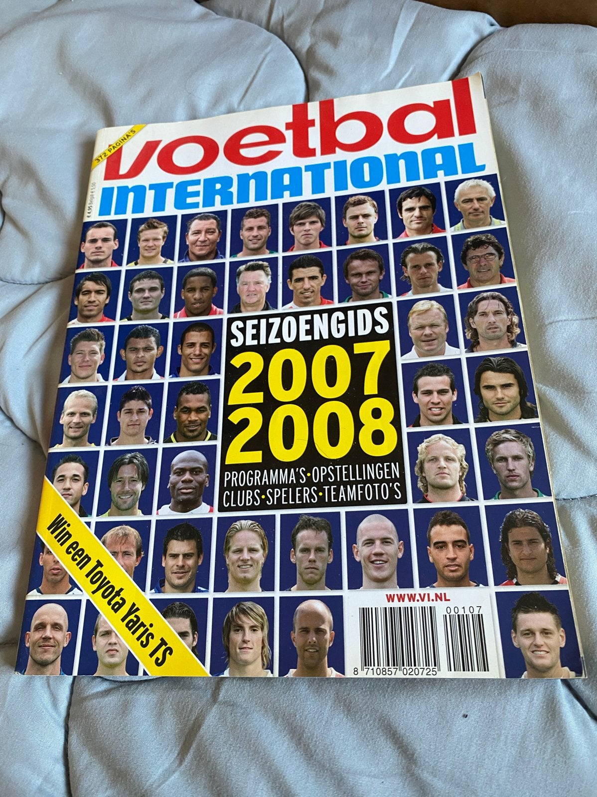 Voetbal International Seizoengids 2007-2008, Ophalen of Verzenden, Gelezen, Balsport