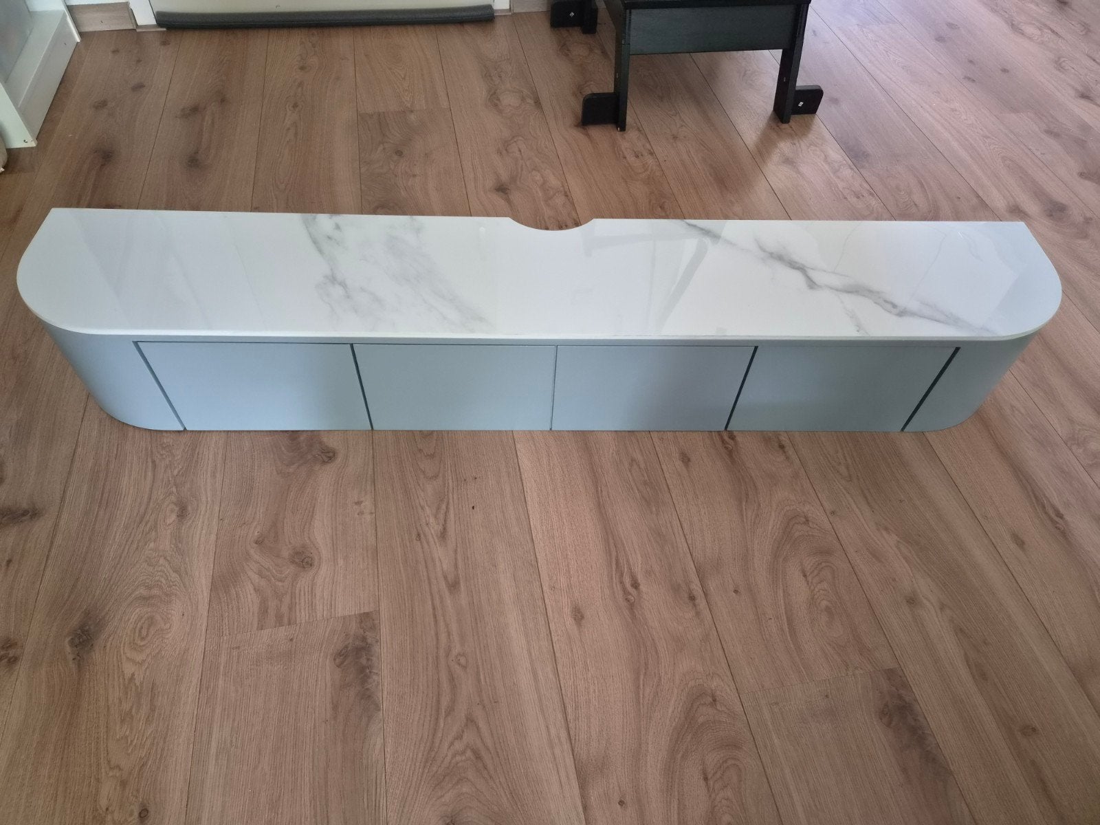 Zo goed als nieuwe tv meubel - 140x20.5x23 cm, Ophalen, Zo goed als nieuw