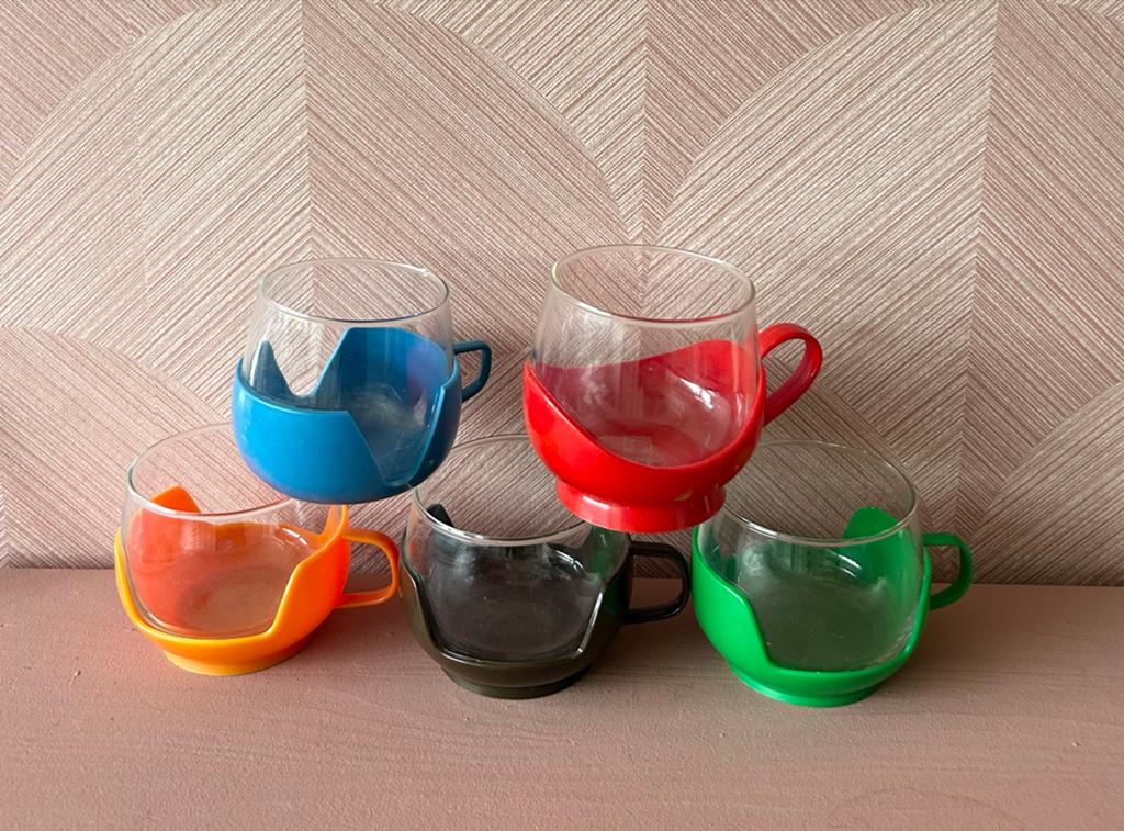 Melitta theekopjes - Diverse kleuren, Gebruikt, Ophalen of Verzenden, Glas, Overige stijlen