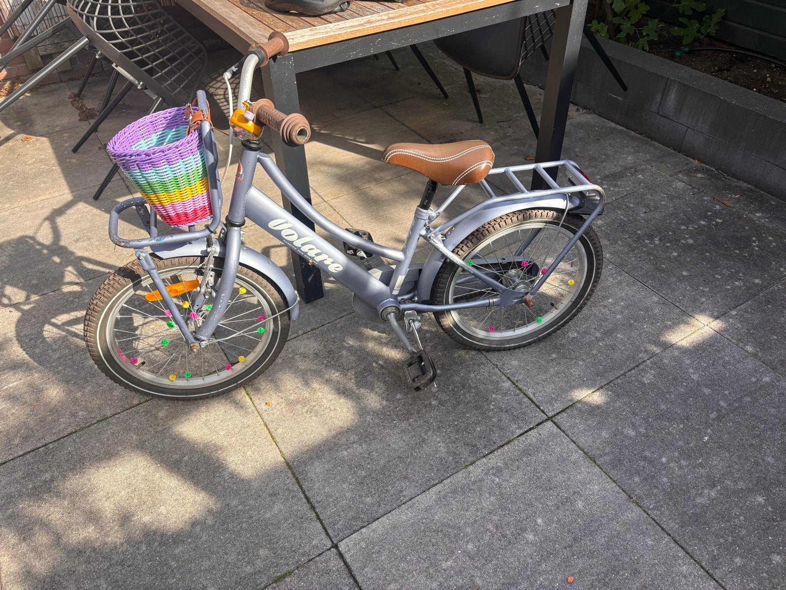 Volare Kinderfiets 18 inch met mandje en bagagedrager, Fietsen en Brommers, Ophalen, Gebruikt, Terugtraprem, 16 tot 20 inch