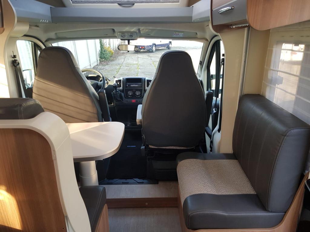 Camper Challenger Mageo 398 EB met slechts 77 dkm!, Chemisch toilet, Fiat, Bedrijf, Challenger