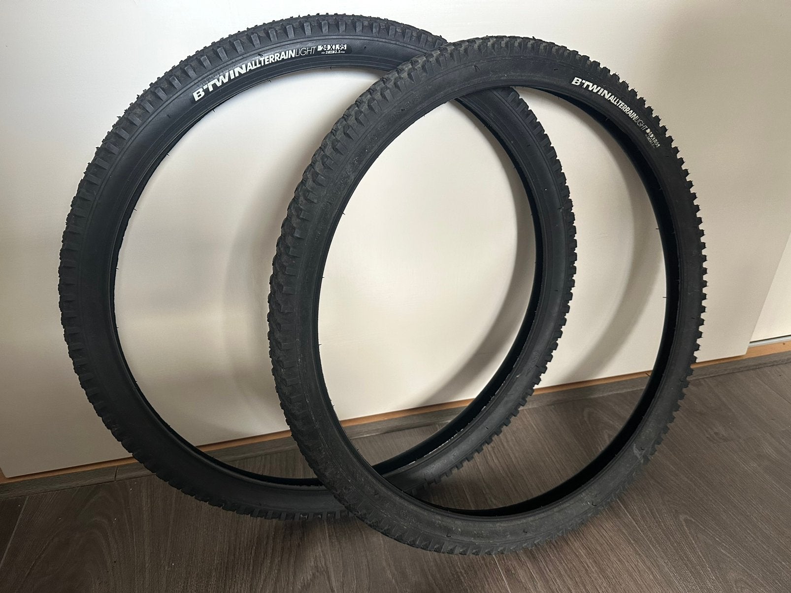 2 banden 24 x 1.95 inch Btwin rockrider zgan 47-507, Ophalen of Verzenden, Zo goed als nieuw