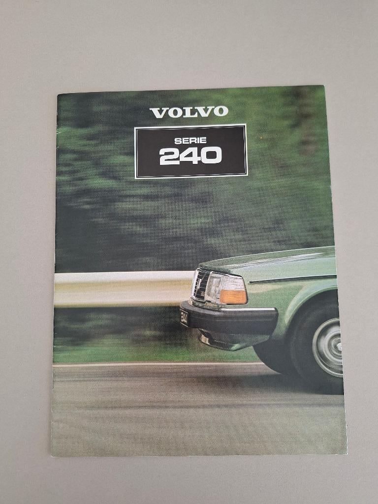 BROCHURE VOLVO SERIE 240 uit 1981, Ophalen of Verzenden, Zo goed als nieuw, Volvo