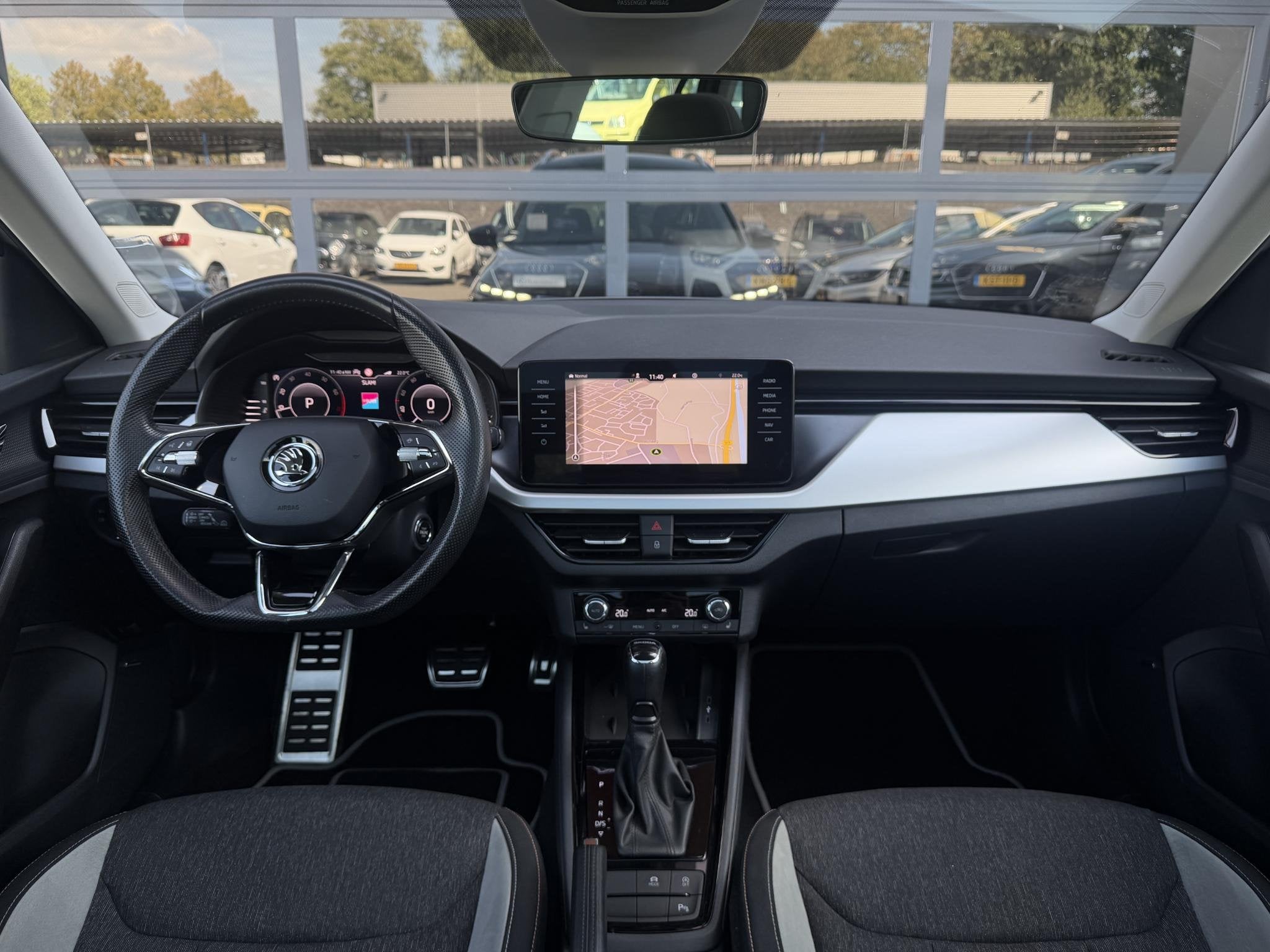 Skoda Kamiq 1.5 TSI ACT Sport DSG | Pano | 150PK, Auto's, 4 cilinders, 150 pk, Bedrijf, Kamiq
