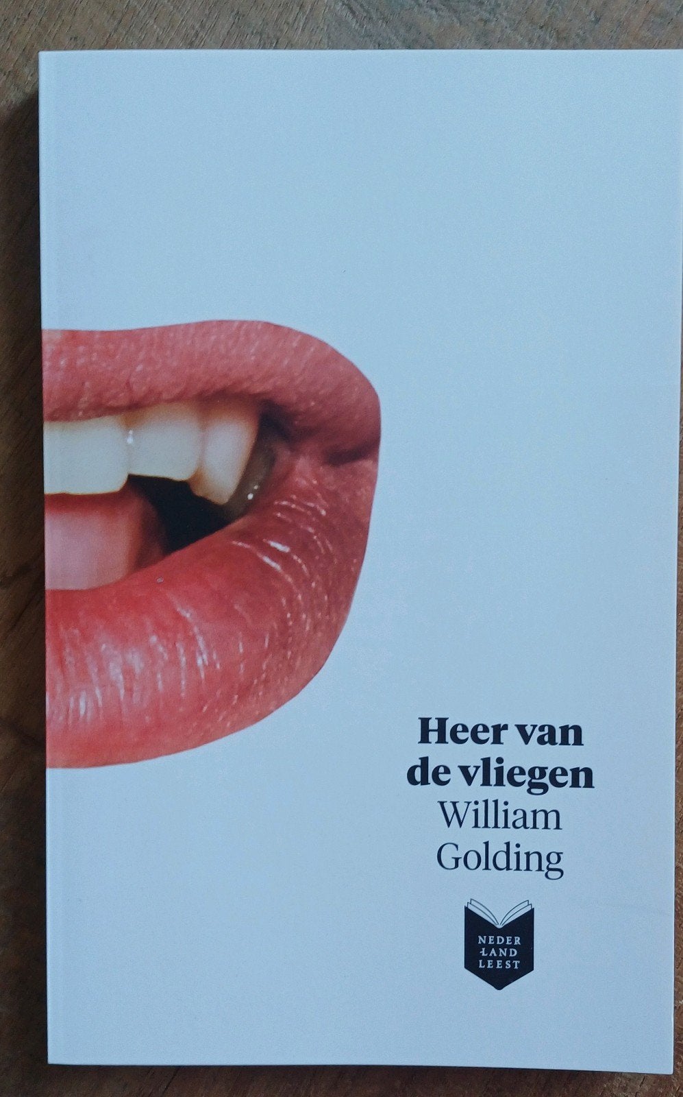 Heer van de Vliegen - William Golding (Nederland Leest), Boeken, Ophalen of Verzenden, Zo goed als nieuw, William Golding, Nederland