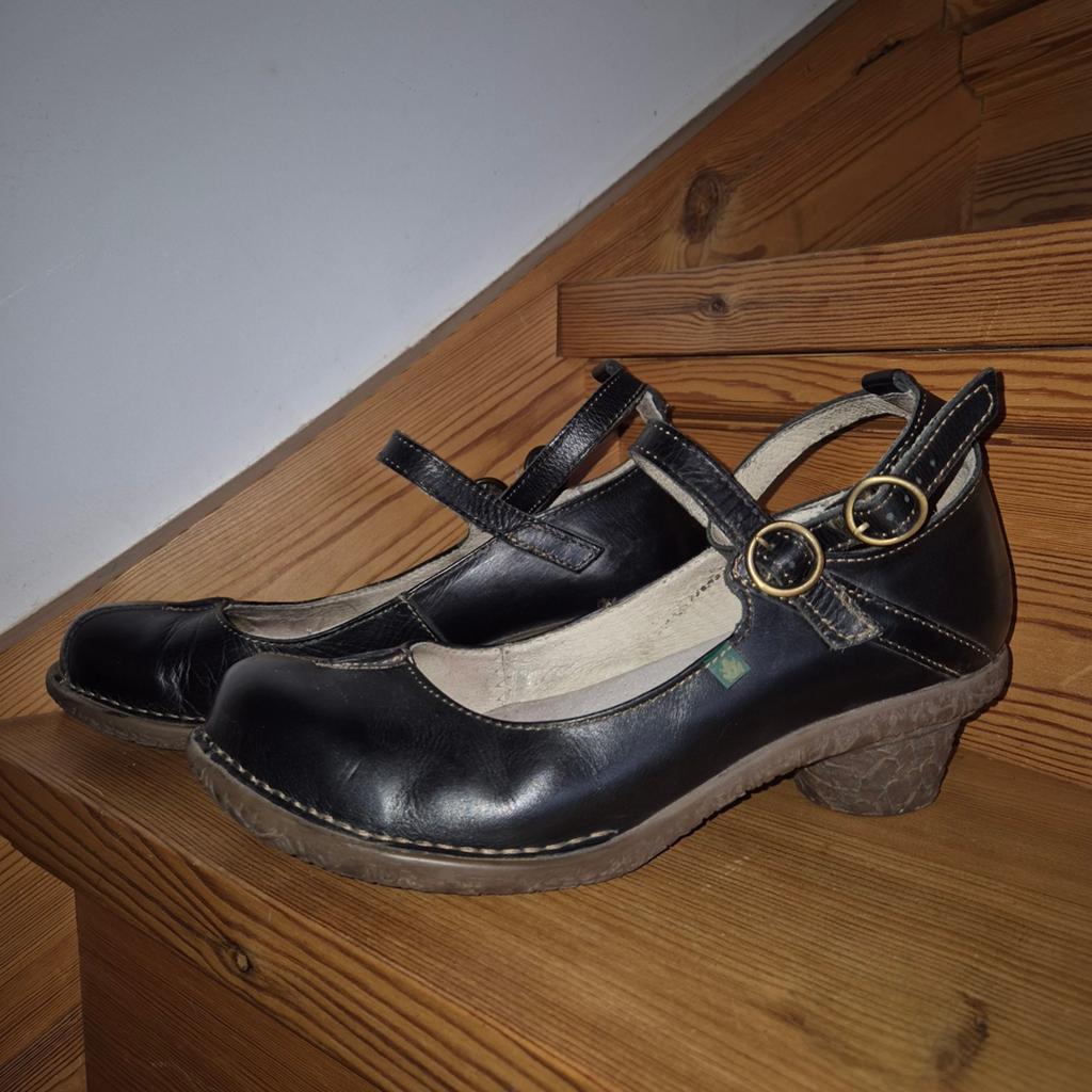 Als nieuw duurzame El Naturalista pumps mt 42 leer., Ophalen of Verzenden, Zo goed als nieuw, Zwart