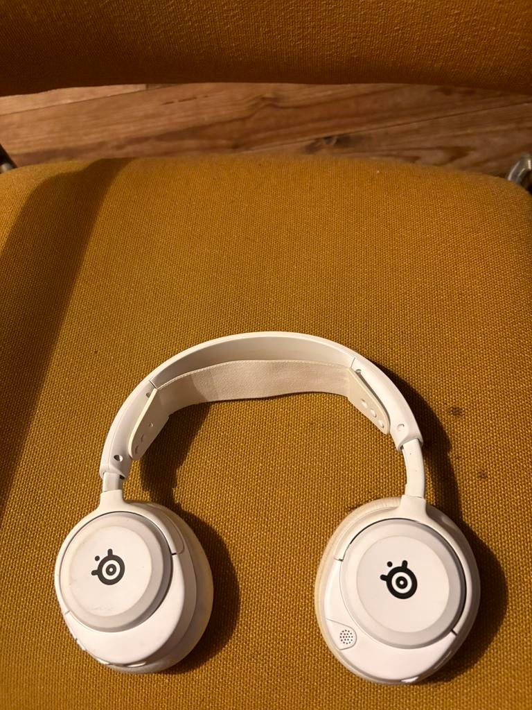 Steelseries arctis nova 5x wireless, Ophalen of Verzenden, Zo goed als nieuw, Overige merken