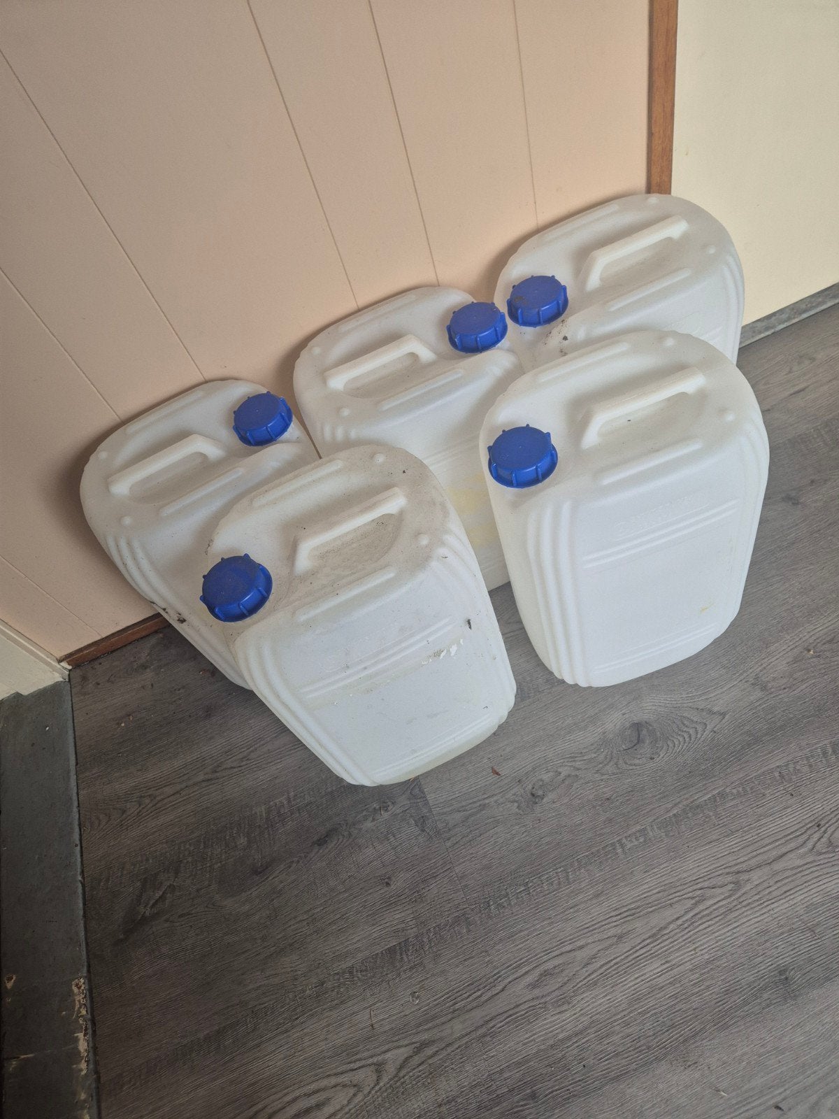 5x 20 liter jerrycans, Ophalen of Verzenden, Gebruikt
