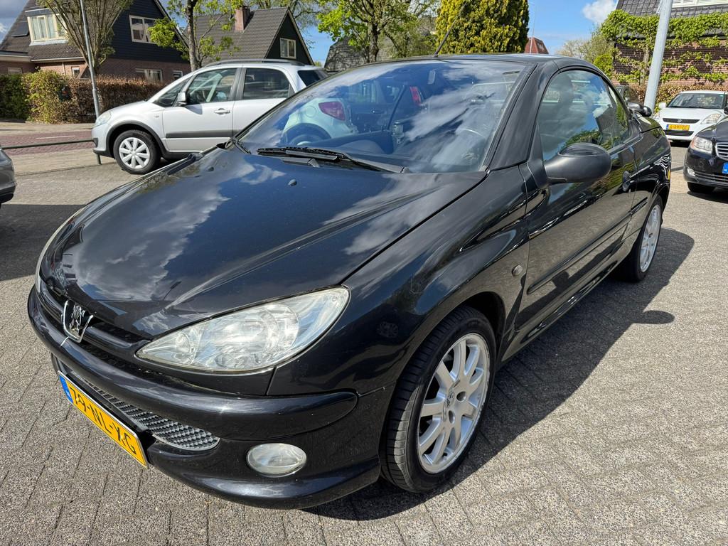 Peugeot 206 CC 2.0-16V 136pk Airco,Leder,Nap, Auto's, 136 pk, Gebruikt, Zwart, 4 cilinders