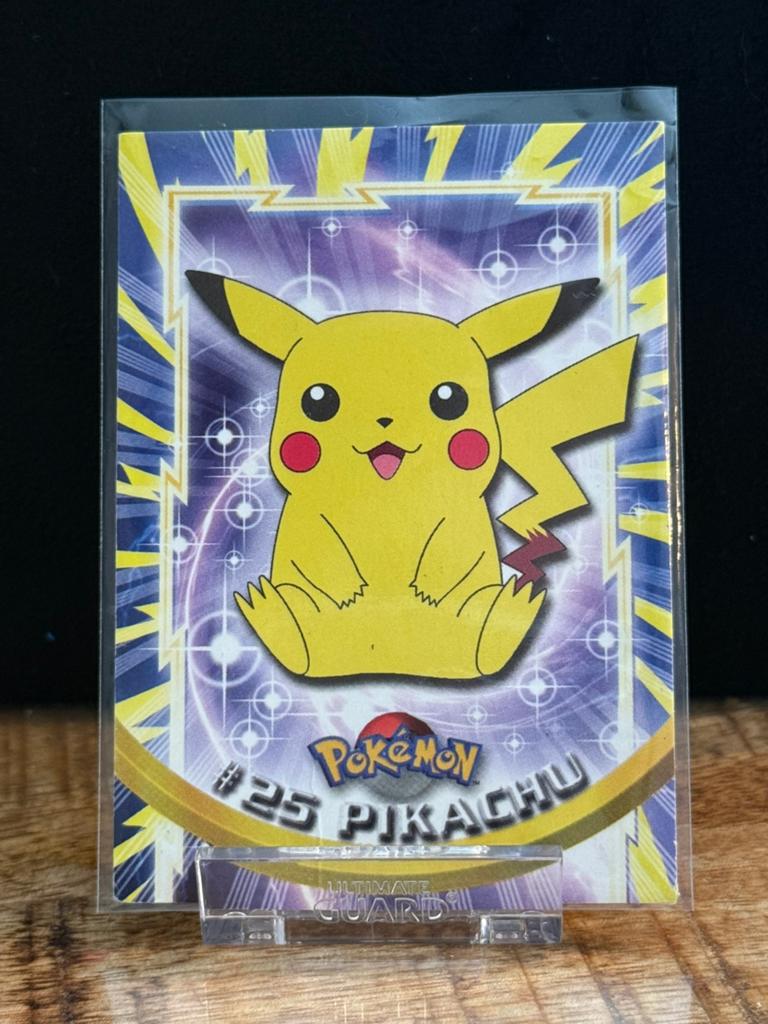 Pokemon TOPPS kaart #25 Pikachu, Ophalen of Verzenden, Zo goed als nieuw