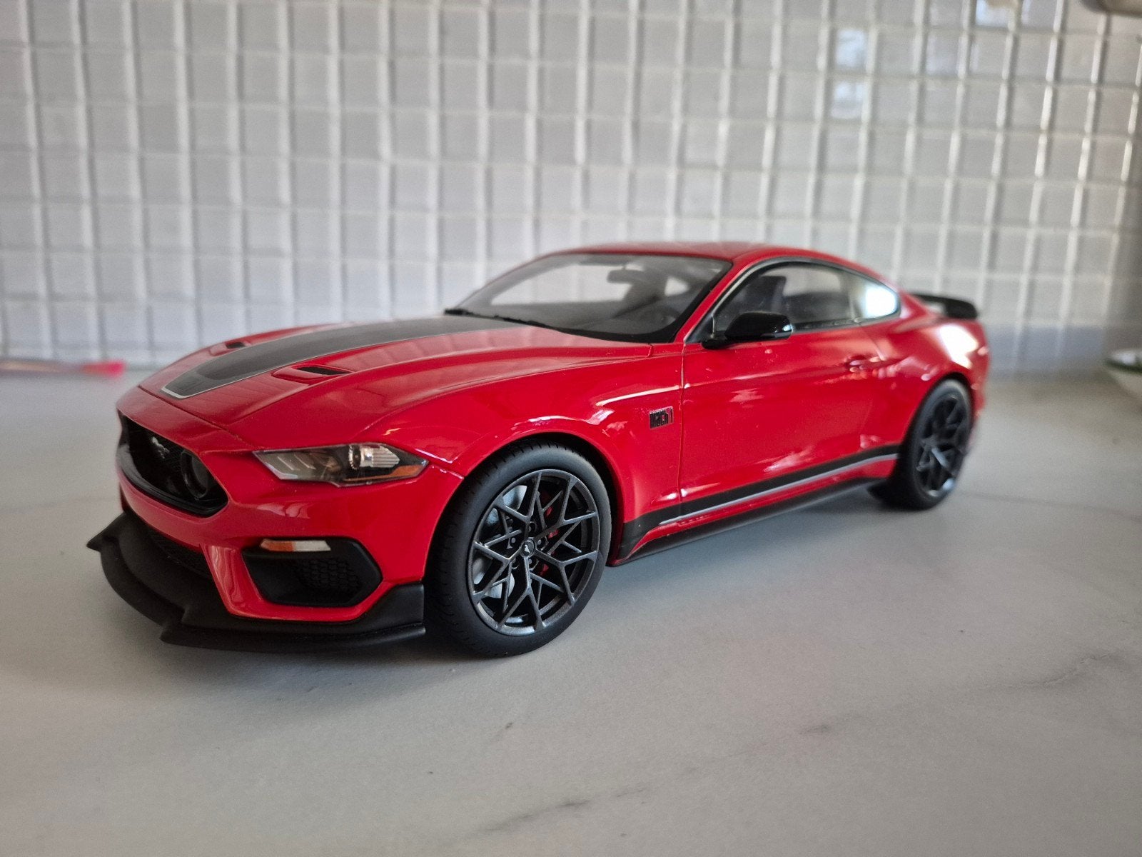 GT Spirit Ford Mustang Mach 1 resinmodel met doos, Hobby en Vrije tijd, Ophalen of Verzenden, Nieuw, Auto, Overige merken