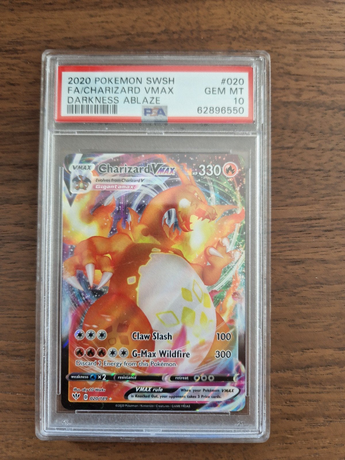 Charizard VMAX Darkness Ablaze PSA 10 Pokémon Kaart, Ophalen of Verzenden, Nieuw, Losse kaart