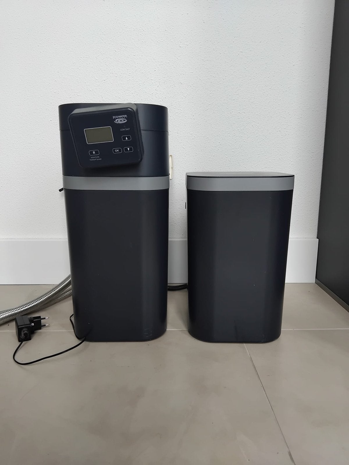 Amysoft waterontharder 2025, Witgoed en Apparatuur, Waterontharders, Ophalen, Zo goed als nieuw, Waterontharder met zout