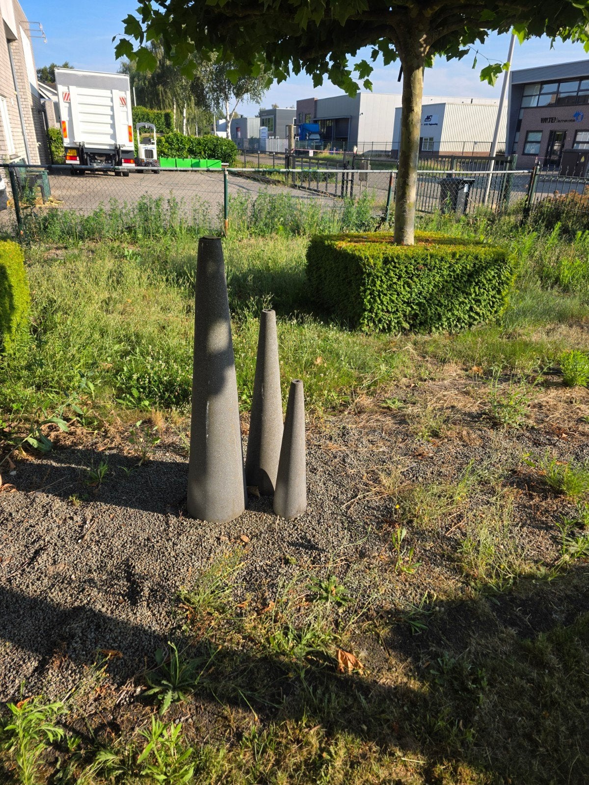 Set van 3 moderne betonnen kegel waterornamenten voor tuin, Tuin en Terras, Ophalen, Gebruikt