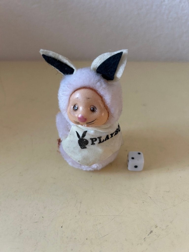 Vintage Playboy konijn knijppoppetje jaren 80 pluche, Gebruikt, Konijn, Ophalen of Verzenden, Klein (minder dan 20 cm)
