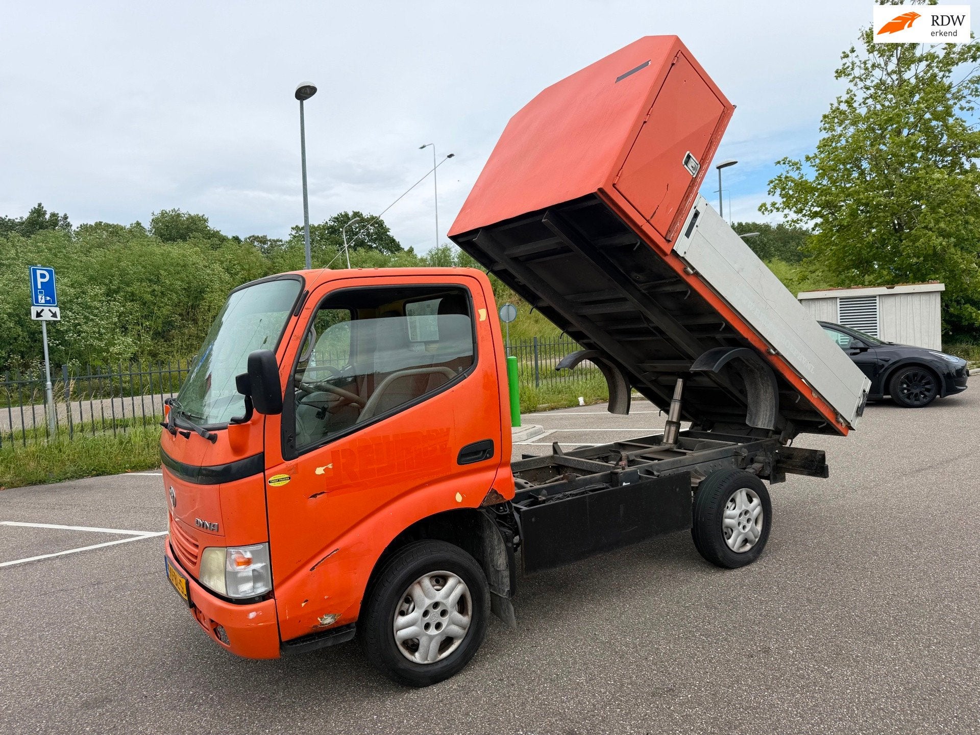 Toyota Dyna 100 2.5 D4-D 90! KIPPER!RIJDT GOED!SCHAKELT GOED, Gebruikt, 1655 kg, Origineel Nederlands, Toyota