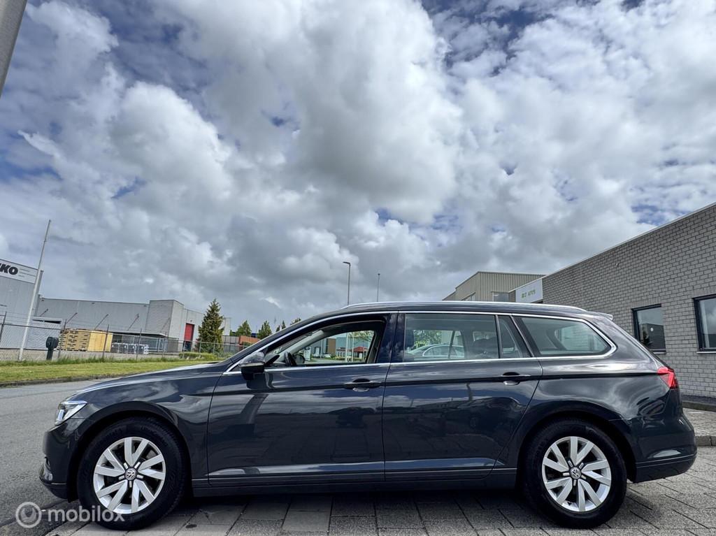 Volkswagen Passat Variant 1.6 TDI Business Edition|Carplay, Auto's, Euro 6, 4 cilinders, Automatische klimaatregeling, Origineel Nederlands