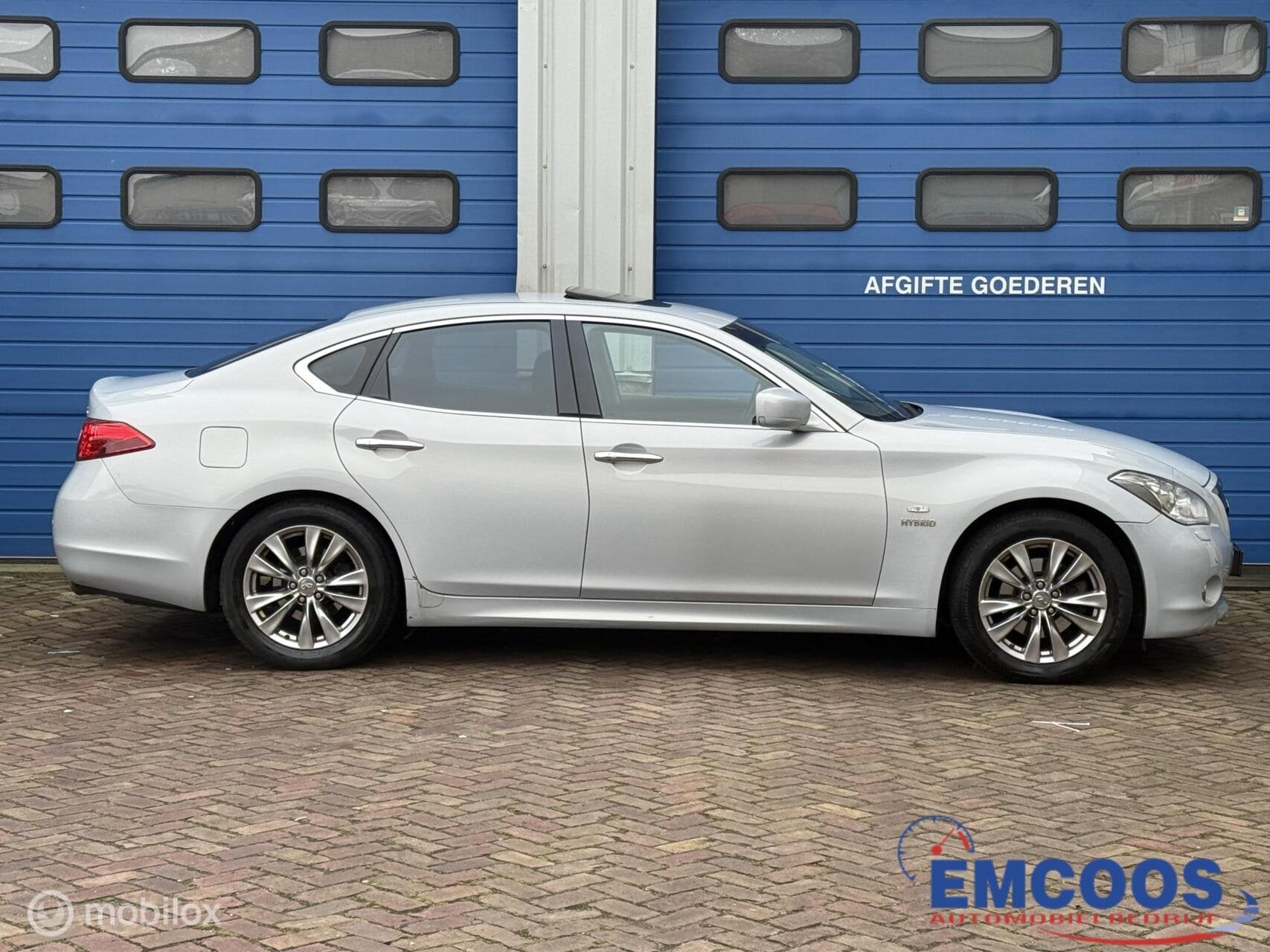 Infiniti M 35h GT Premium * Full Option * Airco * Automaat *, Auto's, Automaat, Achterwielaandrijving, Gebruikt, M-serie