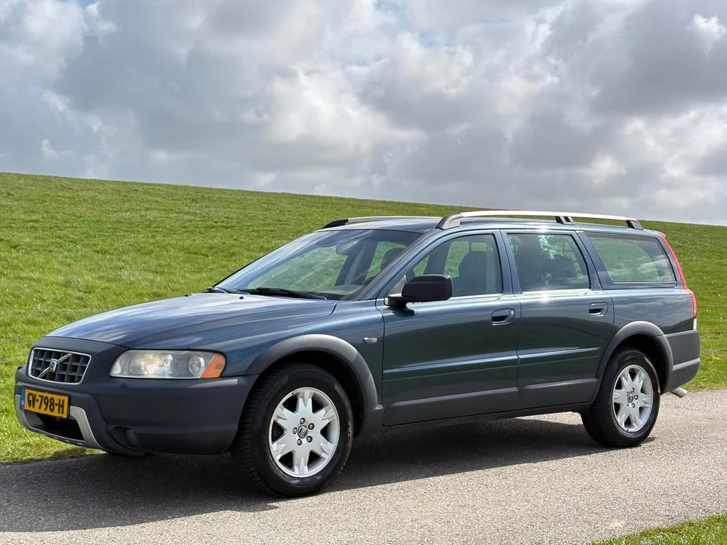 Volvo XC70 2.4 D5 AWD 185PK 2006 Blauw | Xenon | leer | pdc!, Navigatiesysteem, 1694 kg, 1800 kg, 197 €/maand