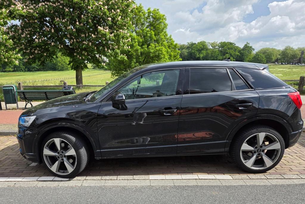 Audi Q2 S-line | 1.0 Tfsi 116pk 2018, Auto's, Voorwielaandrijving, Stof, Q2, Zwart