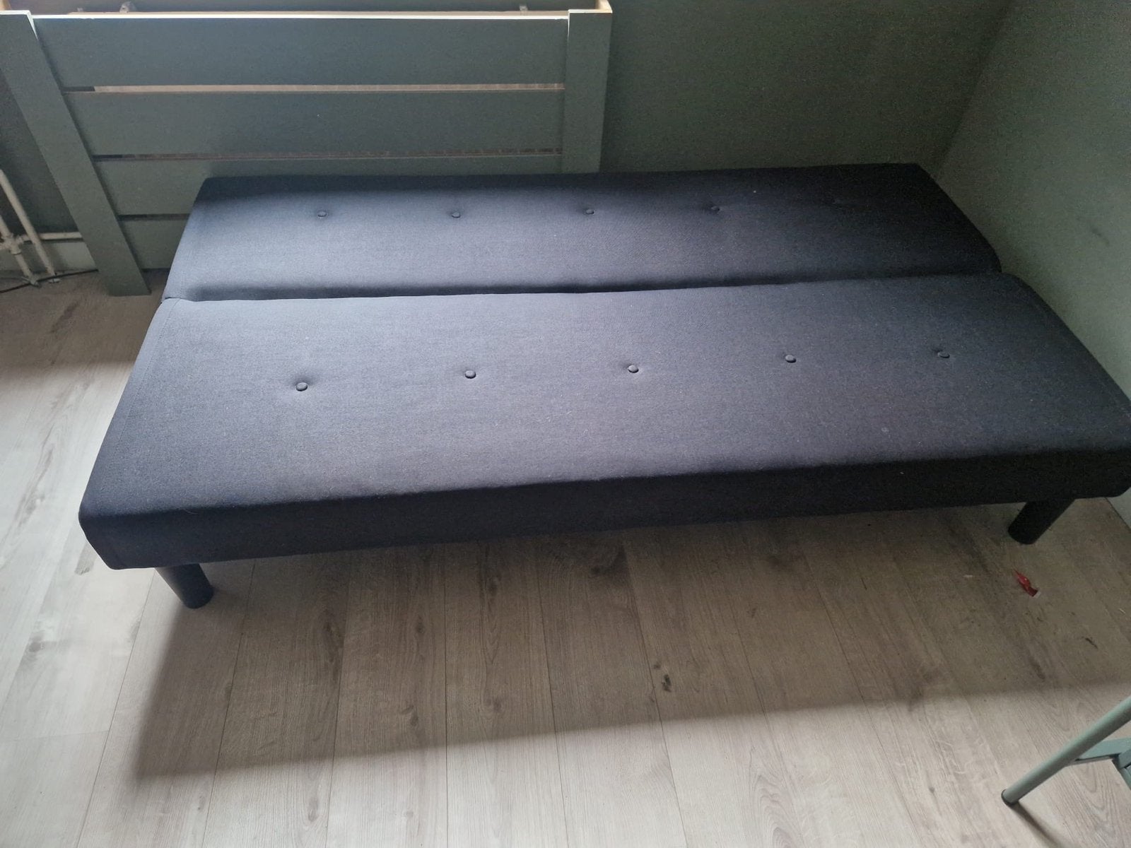 Slaapbank - compact en veelzijdig (190x80/110cm), Huis en Inrichting, Ophalen, Zwart, 190 cm of minder, Zo goed als nieuw