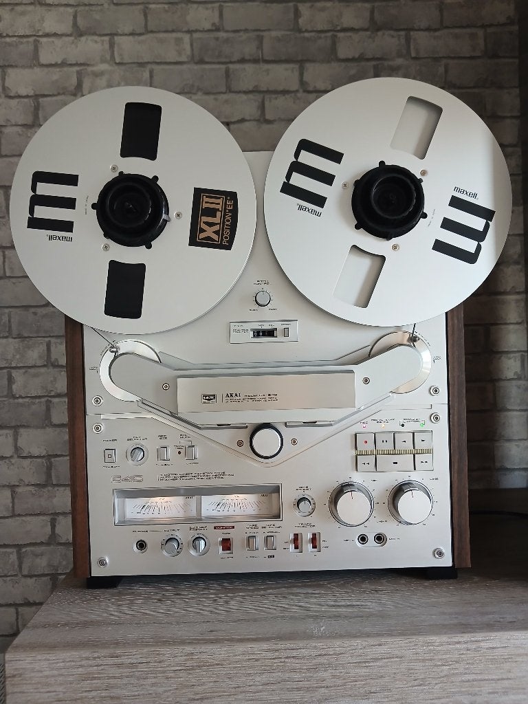 Akai GX-646 Bandrecorder in Nieuwstaat, Audio, Tv en Foto, Ophalen, Bandrecorder, Met banden
