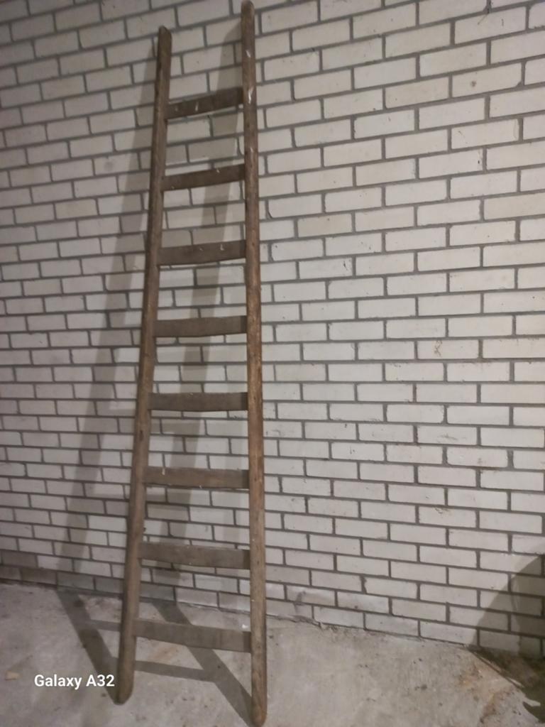 Houten ladder, Doe-het-zelf en Verbouw, Ladders en Trappen, Ophalen, Gebruikt, Minder dan 2 meter