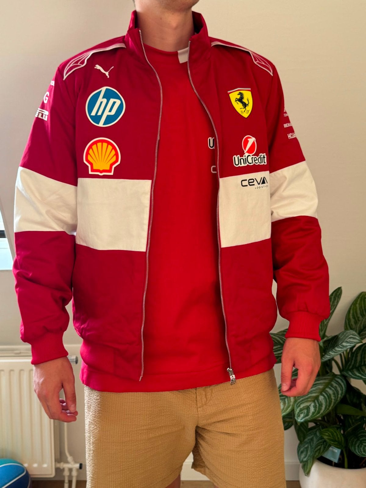 Official NEW F1 Ferrari merch, Ophalen of Verzenden, Nieuw, Maat 52/54 (L), Rood