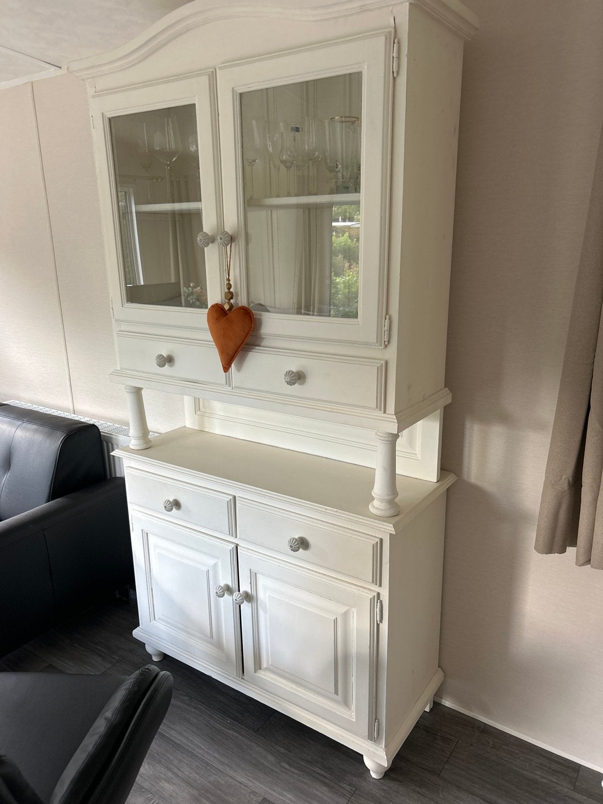 Antiek wit dressoir met vitrinekast, Ophalen, Gebruikt, 50 tot 100 cm, Met lade(s)