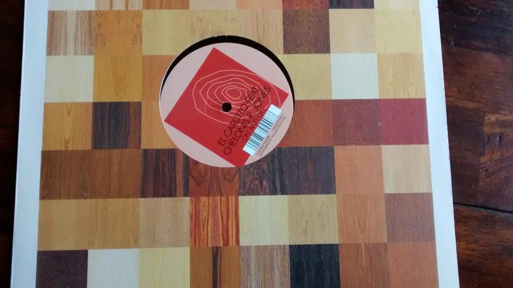 Maxi single El Carlitto Feat. Chelonis R. Jones - On and on, Maxi-single, Dance, Ophalen of Verzenden, Zo goed als nieuw