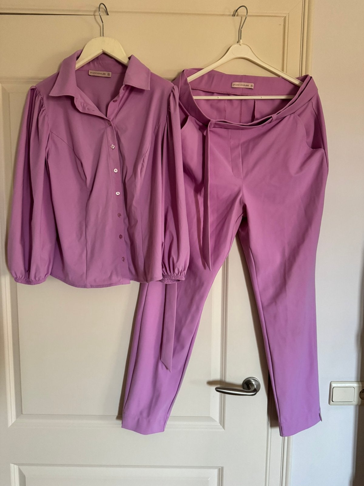 Studio Anneloes lila broek en blouse maat XL, Kleding | Dames, Verzenden, Nieuw, Maat 46/48 (XL) of groter, Paars