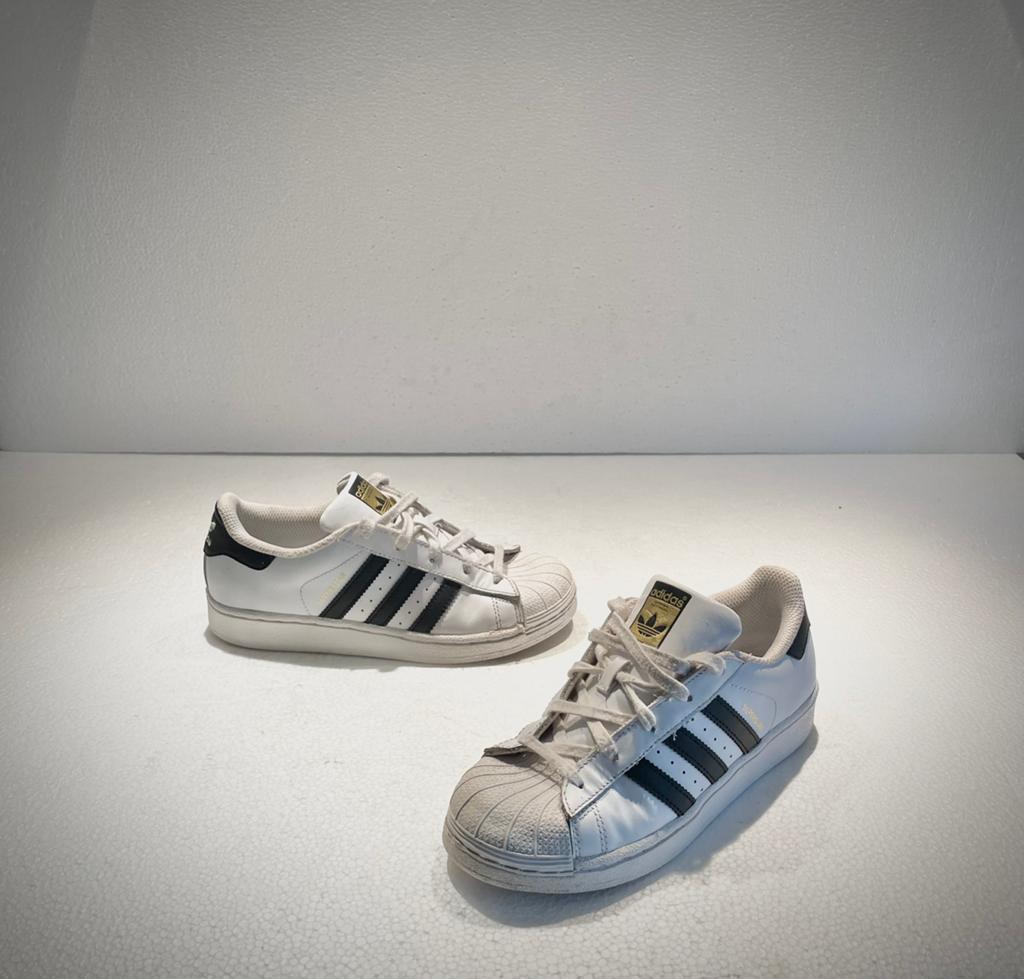Adidas Superstar vintage gympen sneakers schoenen wit 38, Kleding | Dames, Schoenen, Ophalen of Verzenden, Zo goed als nieuw, Sneakers of Gympen