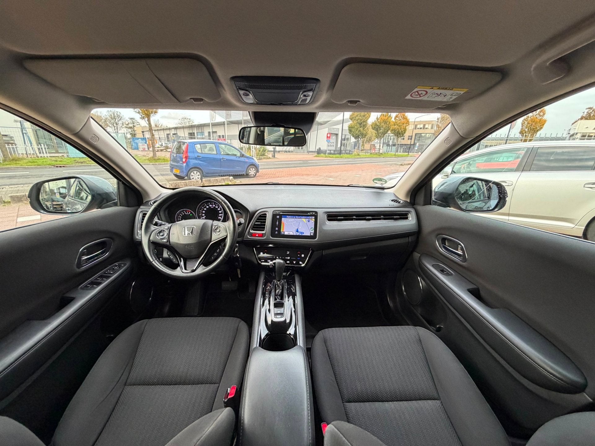 Honda HR-V 1.5 i-VTEC Elegance AUT|Clima|Cruise|NAV|DealerOH, Auto's, Stof, Euro 6, Verwarmde buitenspiegels, Origineel Nederlands