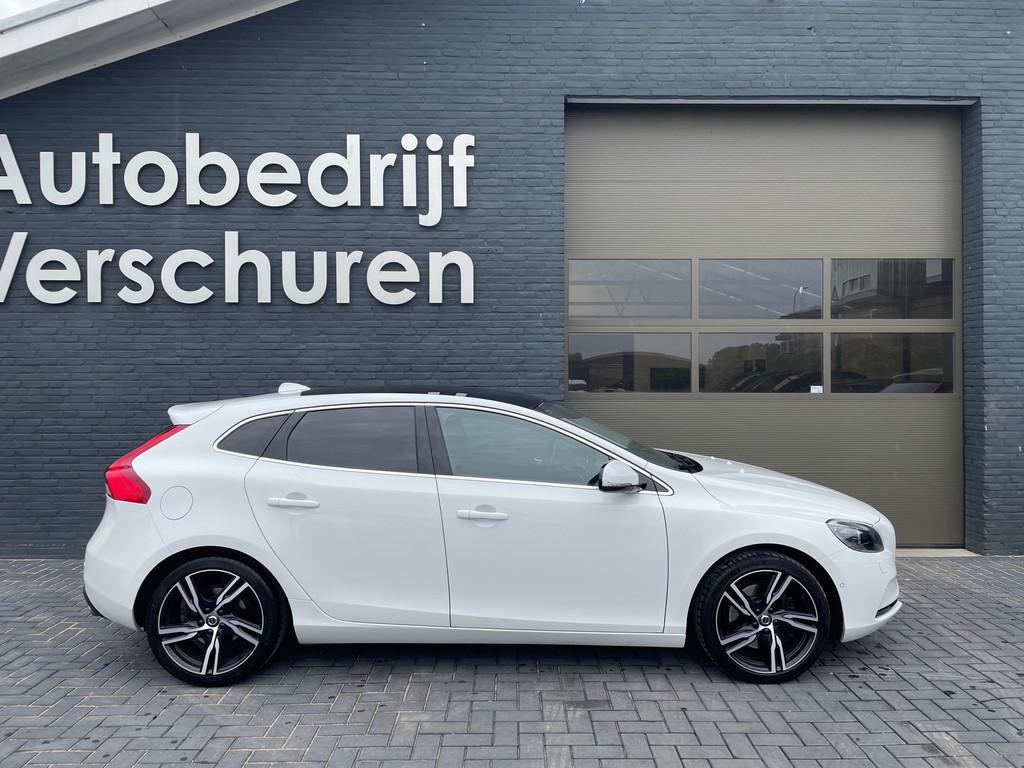 Volvo V40 2.5 T5 Summum uniek full option pano adaptieve cru, Euro 5, Gebruikt, Zwart, 700 kg