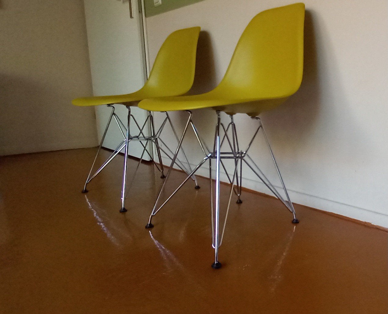 Vitra Eames DSR, Wit, Ophalen of Verzenden, Zo goed als nieuw, Metaal