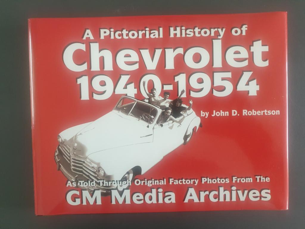 Chevrolet 1940-1954 / A Pictorial History / GM Media Archive, Ophalen of Verzenden, Zo goed als nieuw