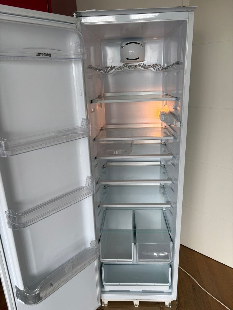 Inbouw koelkast SMEG, Witgoed en Apparatuur, Koelkasten en IJskasten, Ophalen, 200 liter of meer, 160 cm of meer, Energieklasse A of zuiniger
