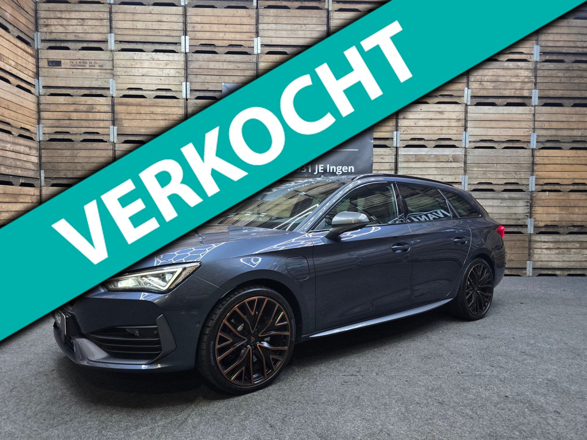 Cupra Leon Sportstourer 1.4 e-Hybrid VZ Performance Pano Car, Auto's, Dealer onderhouden, 77 km/l, Gebruikt, 4 cilinders
